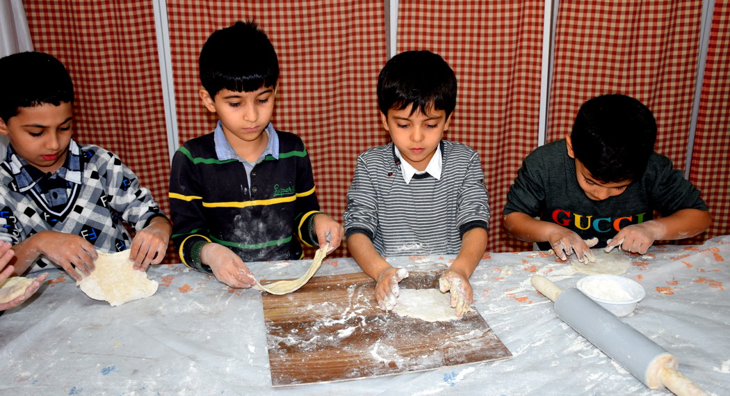 نانوايي دانش آموزان اول شكوفه