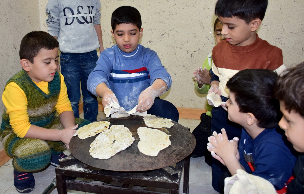 نانوايي دانش آموزان اول گلبرگ