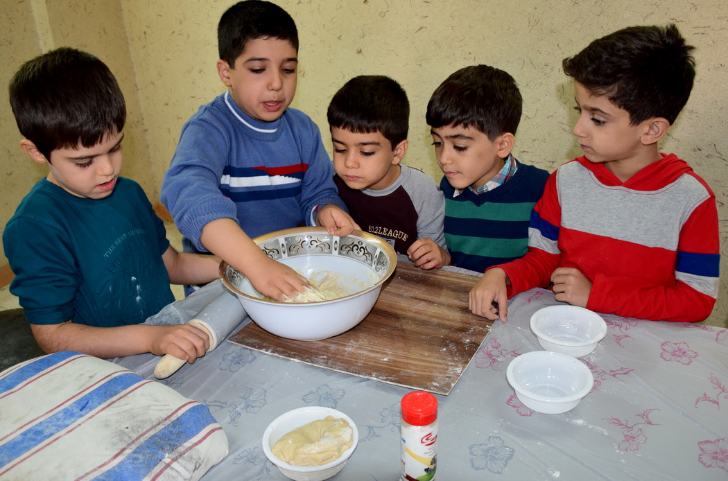 نانوايي دانش آموزان اول گلبرگ