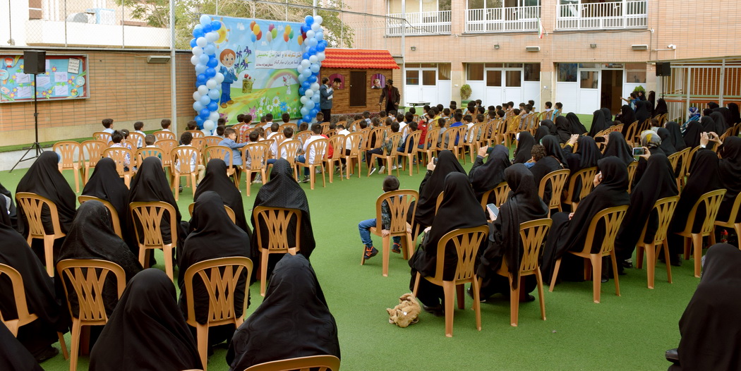 جشن شکوفه ها پایه اول 1401