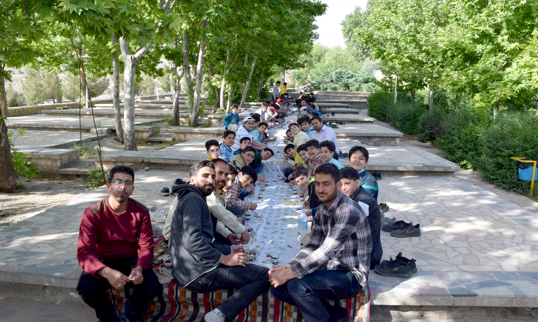 اردوی شبی در مدرسه، کاشان ،مشهداردهال، غار نخجیر-پایه ششم