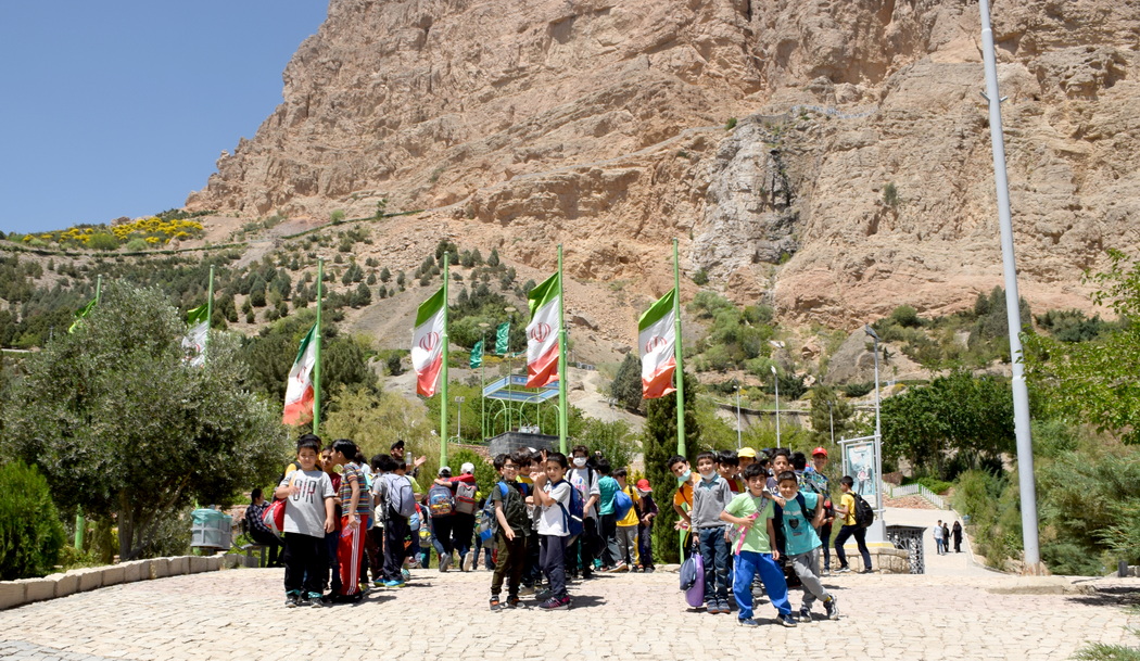 اردوی دانش آموزانه پایه سوم به کوه صفه